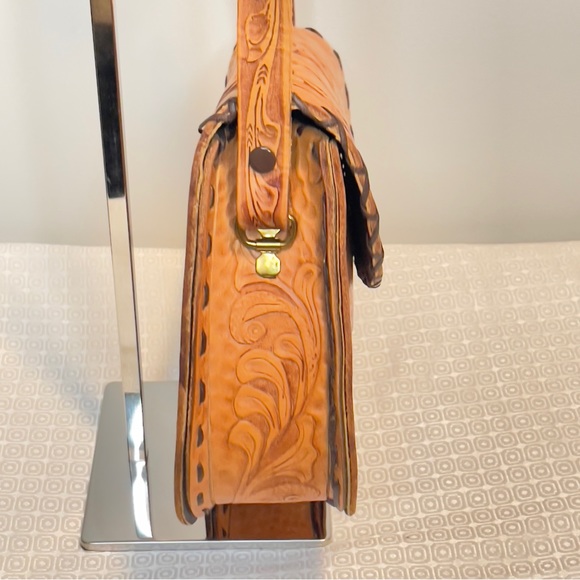 Vintage Hand Tooled Leather shoulder hand bag 1970's - Picture 6 of 14